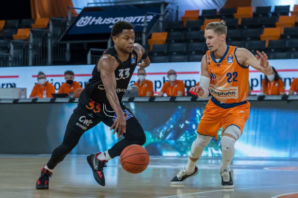 依靠战术与 依靠战术与